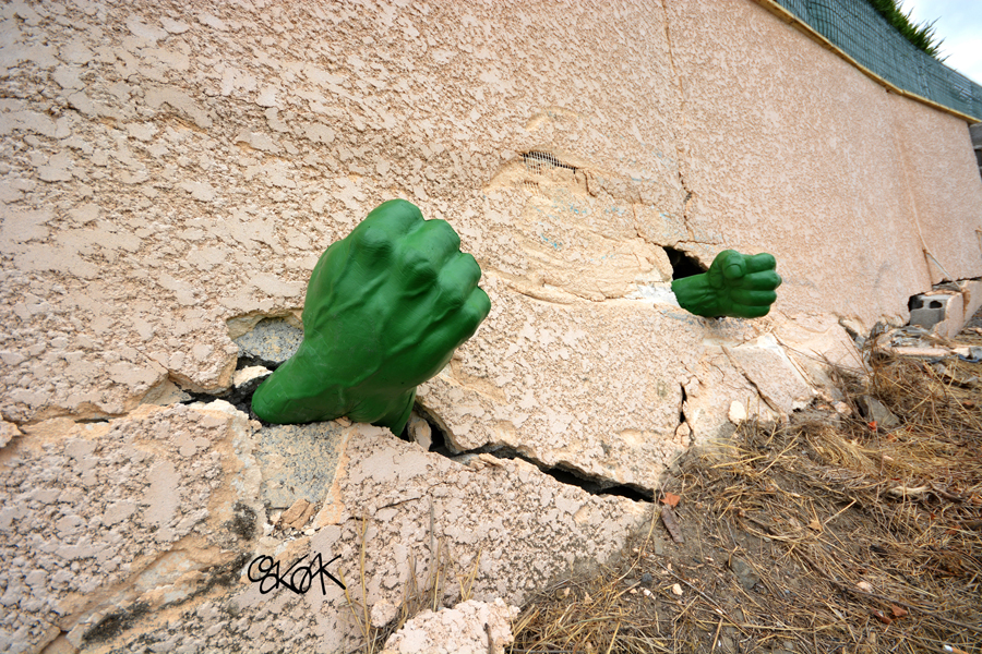 Hulk is angryyyyy by Oakoak - Loire, France, Juillet 2015